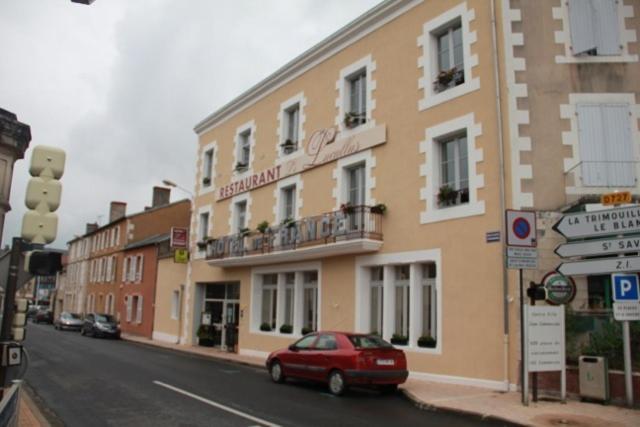 Logis Hotel De France Restaurant Le Lucullus Montmorillon Exterior photo